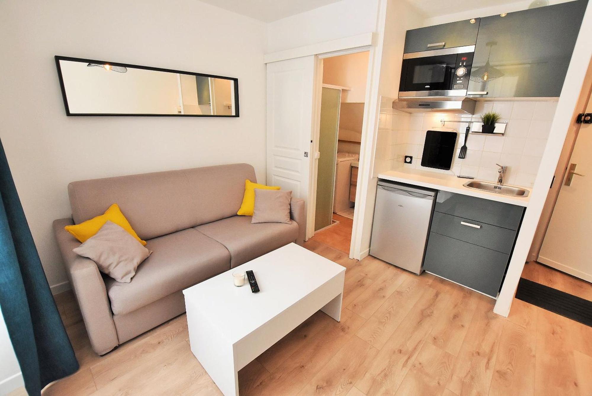 Appartement Au Coeur De La Ville De Taverny Exteriér fotografie
